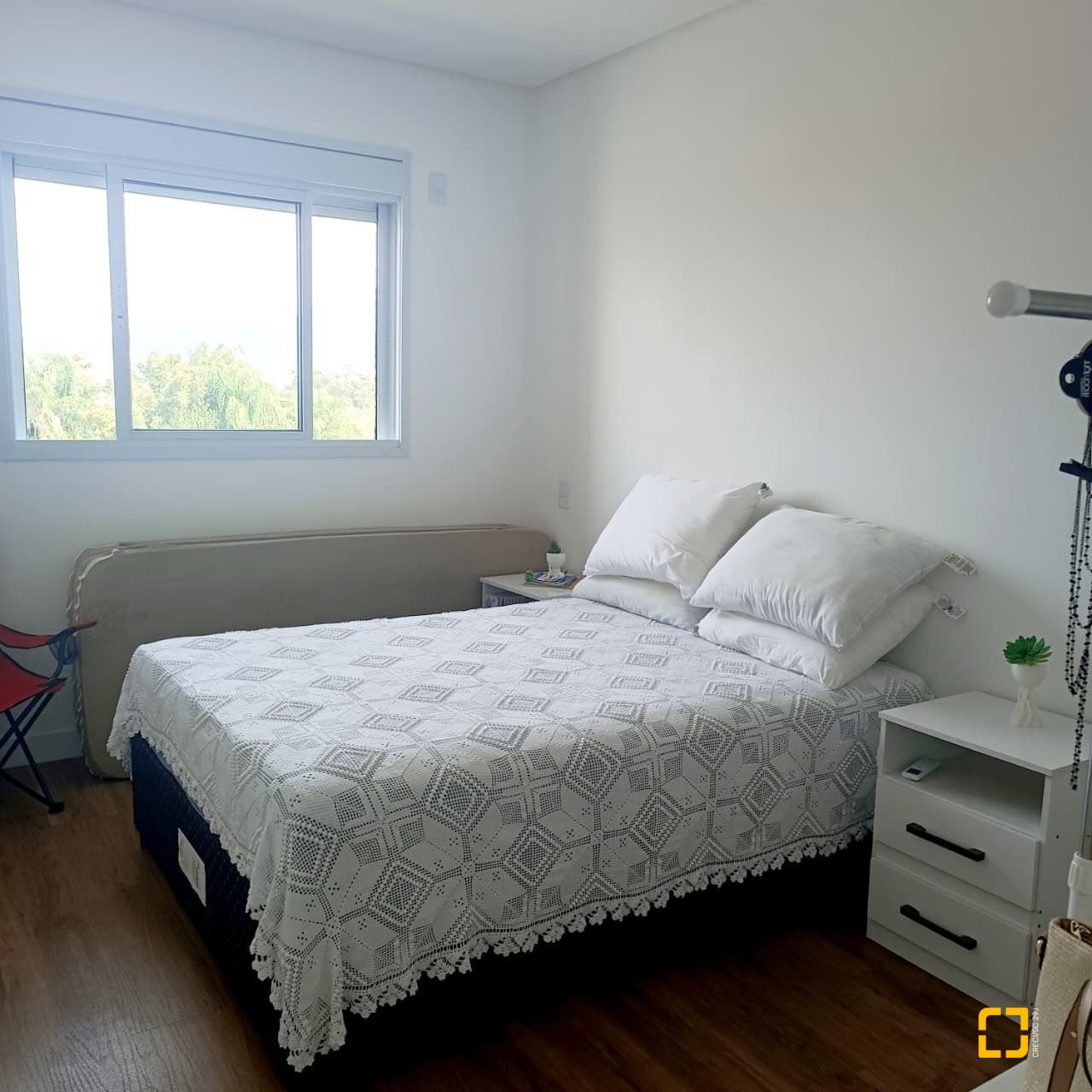 Apartamento com 81m², 3 quartos (sendo 1 suíte), 2 garagens, no bairro Ingleses do Rio Vermelho em Florianópolis