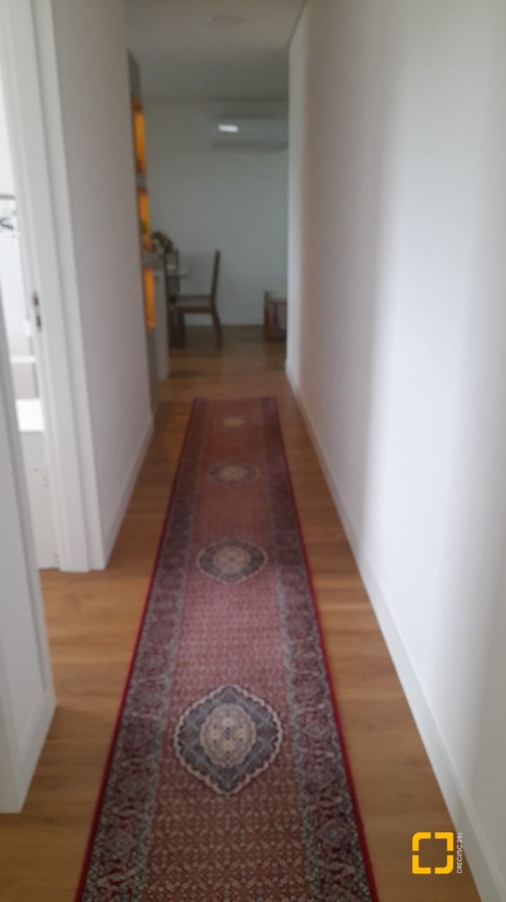 Apartamento com 81m², 3 quartos (sendo 1 suíte), 2 garagens, no bairro Ingleses do Rio Vermelho em Florianópolis
