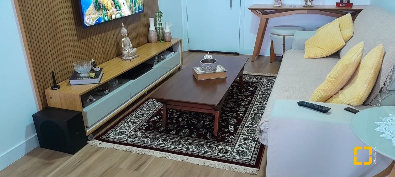 Apartamento com 81m², 3 quartos (sendo 1 suíte), 2 garagens, no bairro Ingleses do Rio Vermelho em Florianópolis