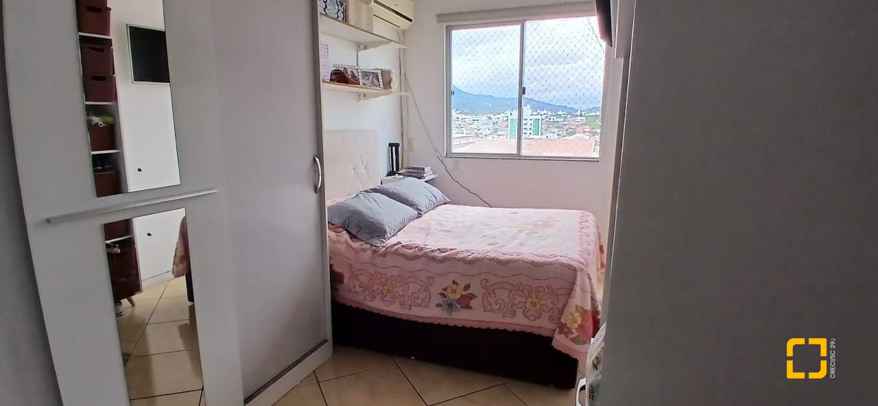 Apartamento com 72m², 3 quartos, 1 garagem, no bairro Areias em São José