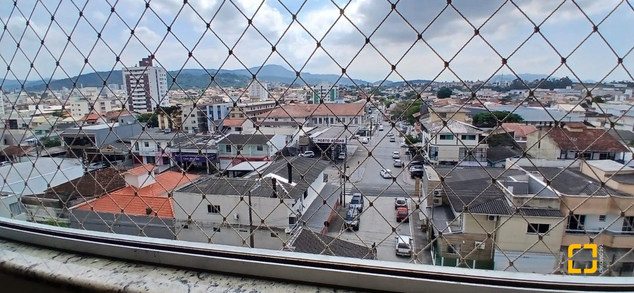 Apartamento com 72m², 3 quartos, 1 garagem, no bairro Areias em São José