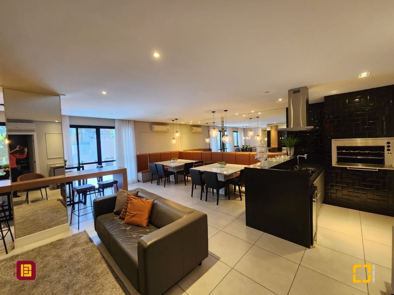 Apartamento com 65m², 2 quartos, 1 garagem, no bairro Centro em Florianópolis