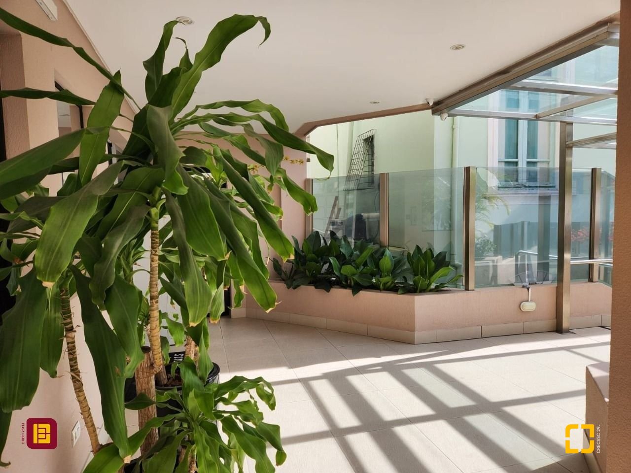 Apartamento com 65m², 2 quartos, 1 garagem, no bairro Centro em Florianópolis