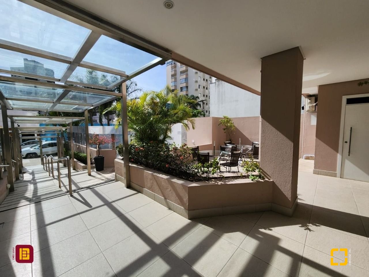 Apartamento com 65m², 2 quartos, 1 garagem, no bairro Centro em Florianópolis