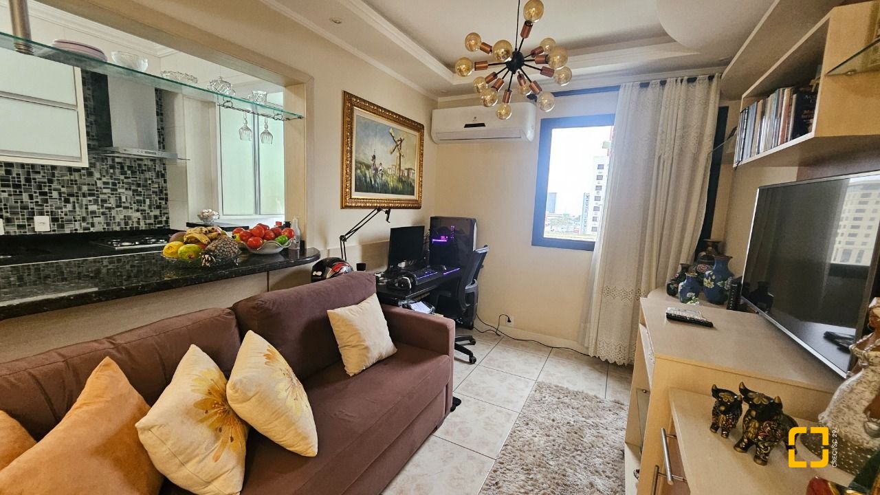 Apartamento com 65m², 2 quartos, 1 garagem, no bairro Centro em Florianópolis