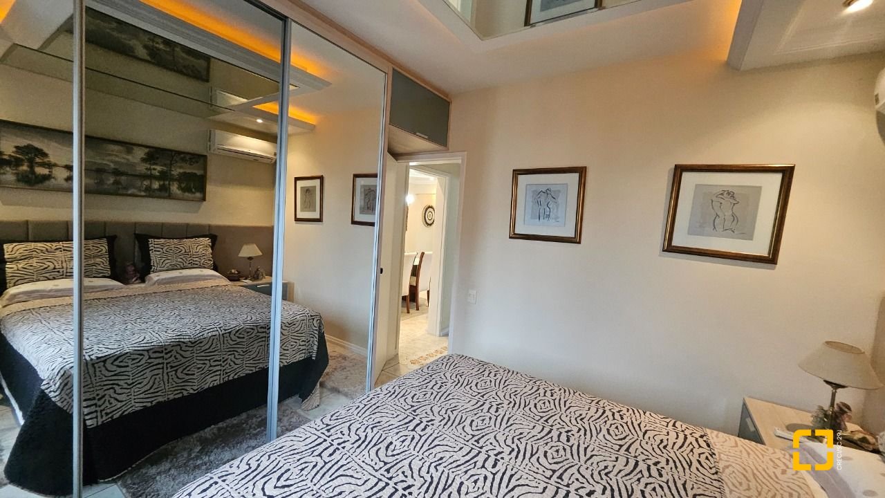 Apartamento com 65m², 2 quartos, 1 garagem, no bairro Centro em Florianópolis