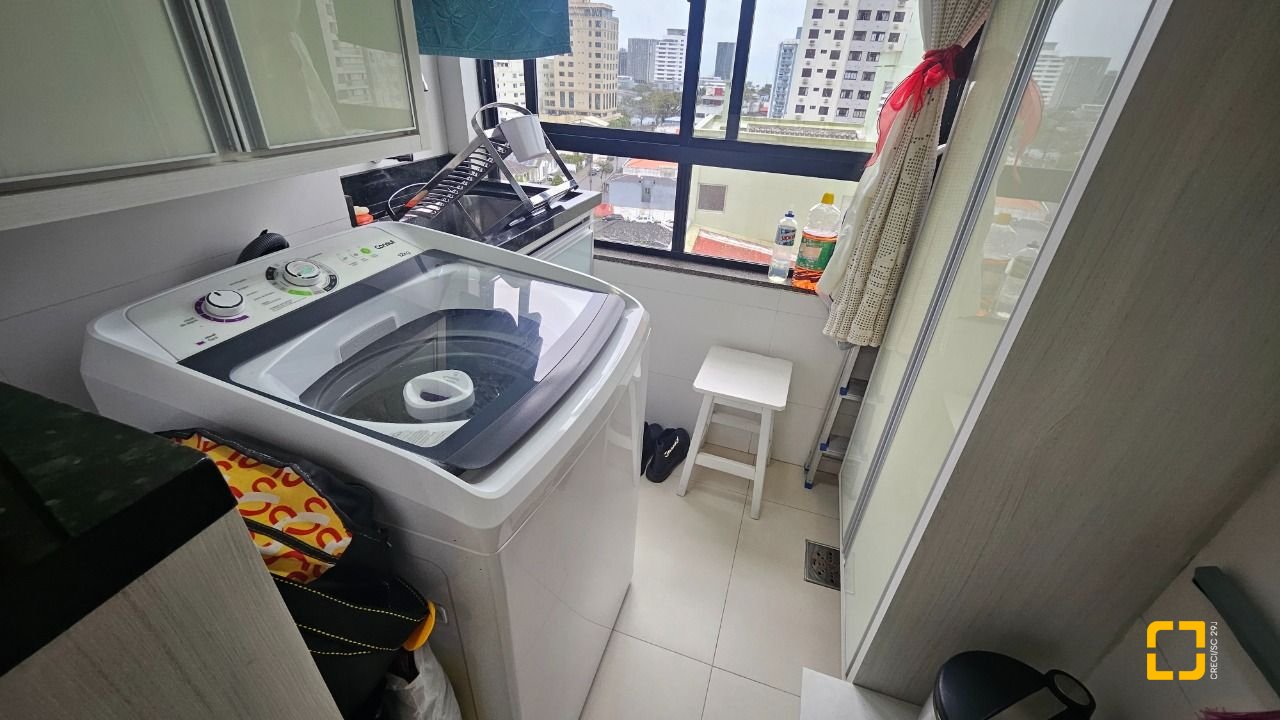 Apartamento com 65m², 2 quartos, 1 garagem, no bairro Centro em Florianópolis