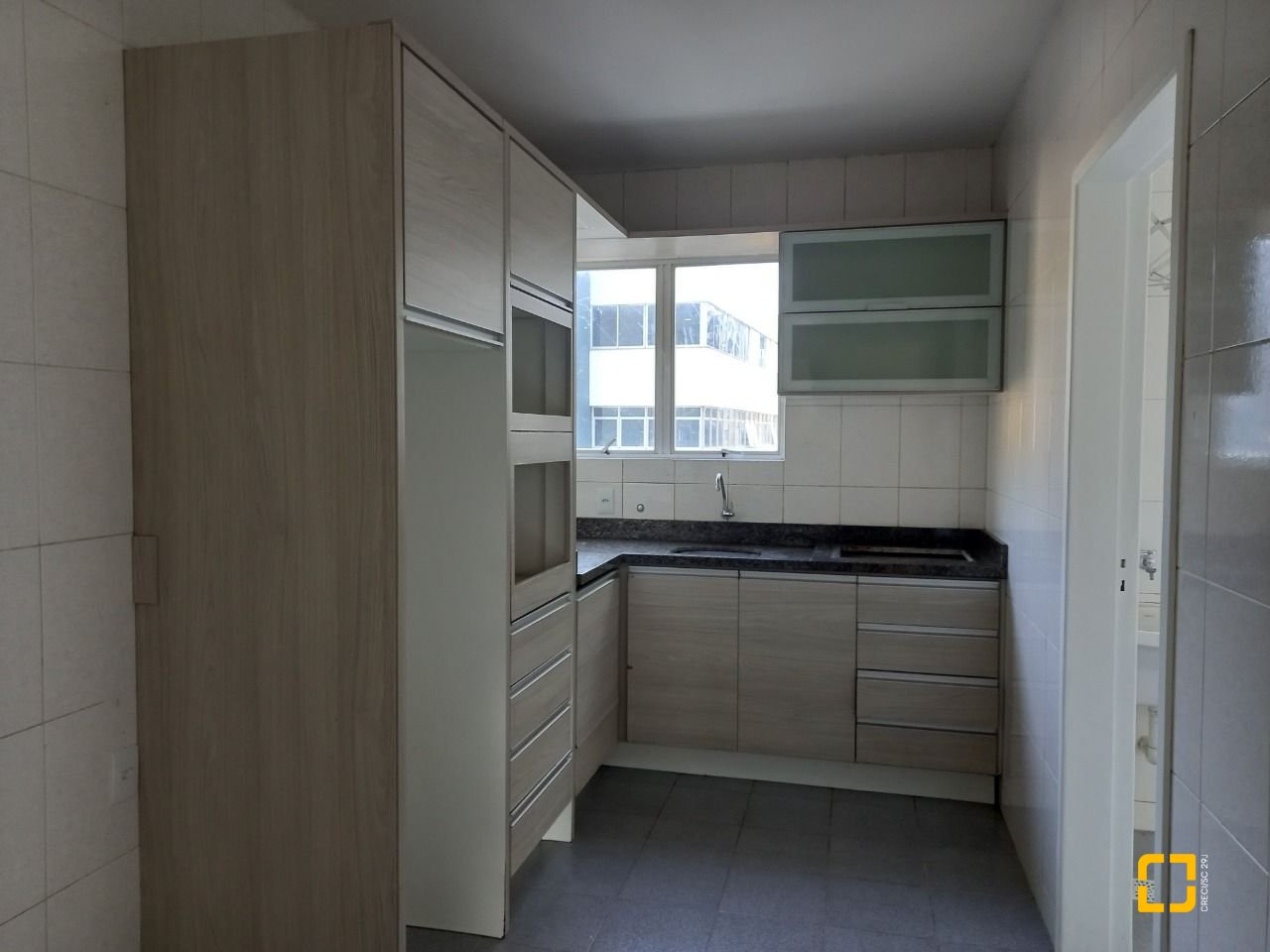 Apartamento com 80m², 2 quartos, 1 garagem, no bairro Centro em Florianópolis