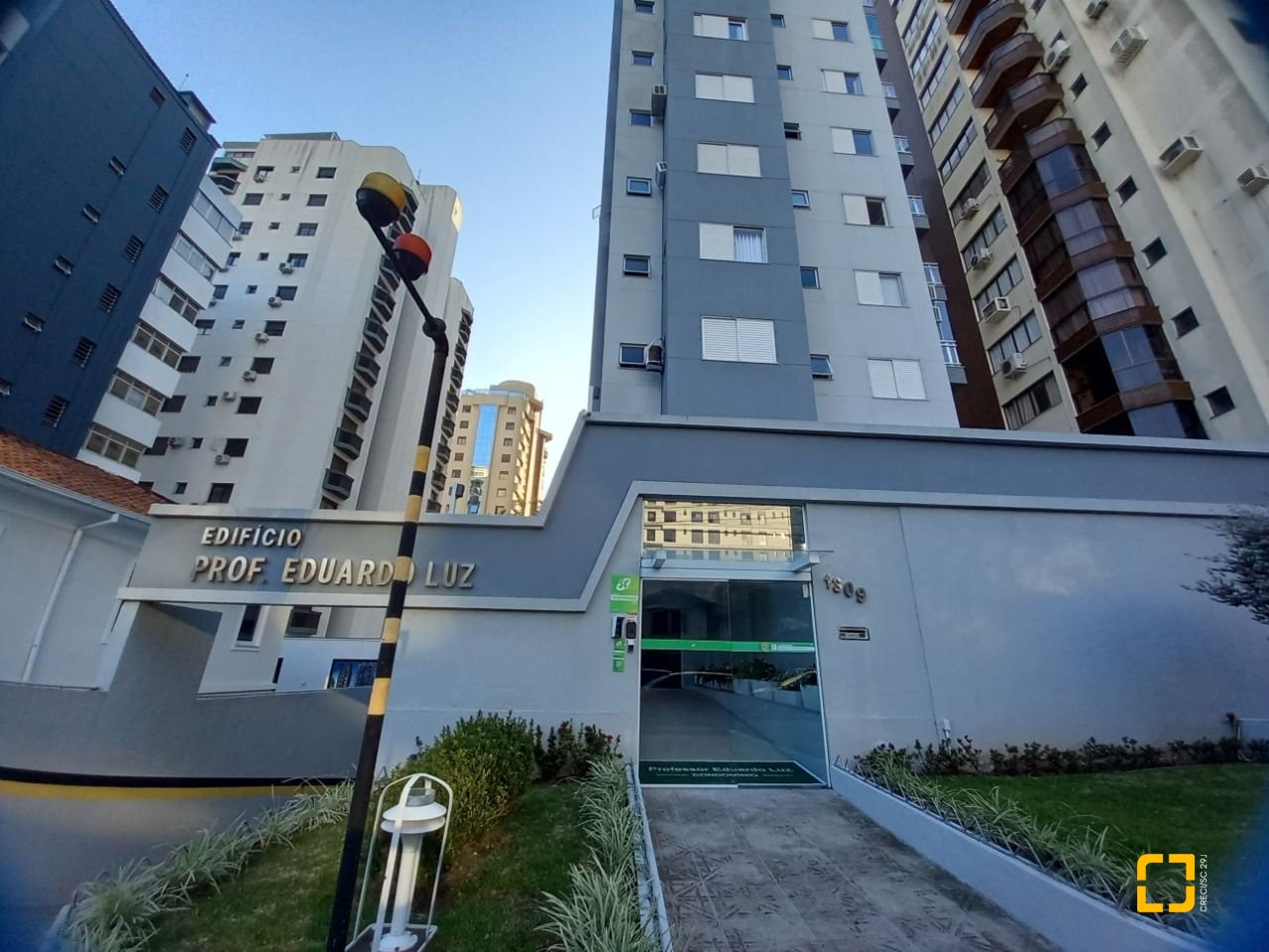 Apartamento com 80m², 2 quartos, 1 garagem, no bairro Centro em Florianópolis