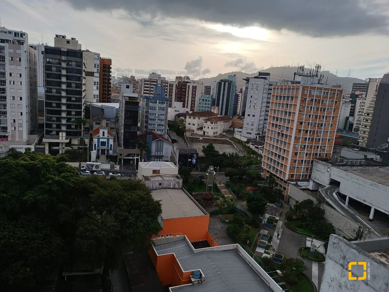 Sala com 26m², no bairro Centro em Florianópolis