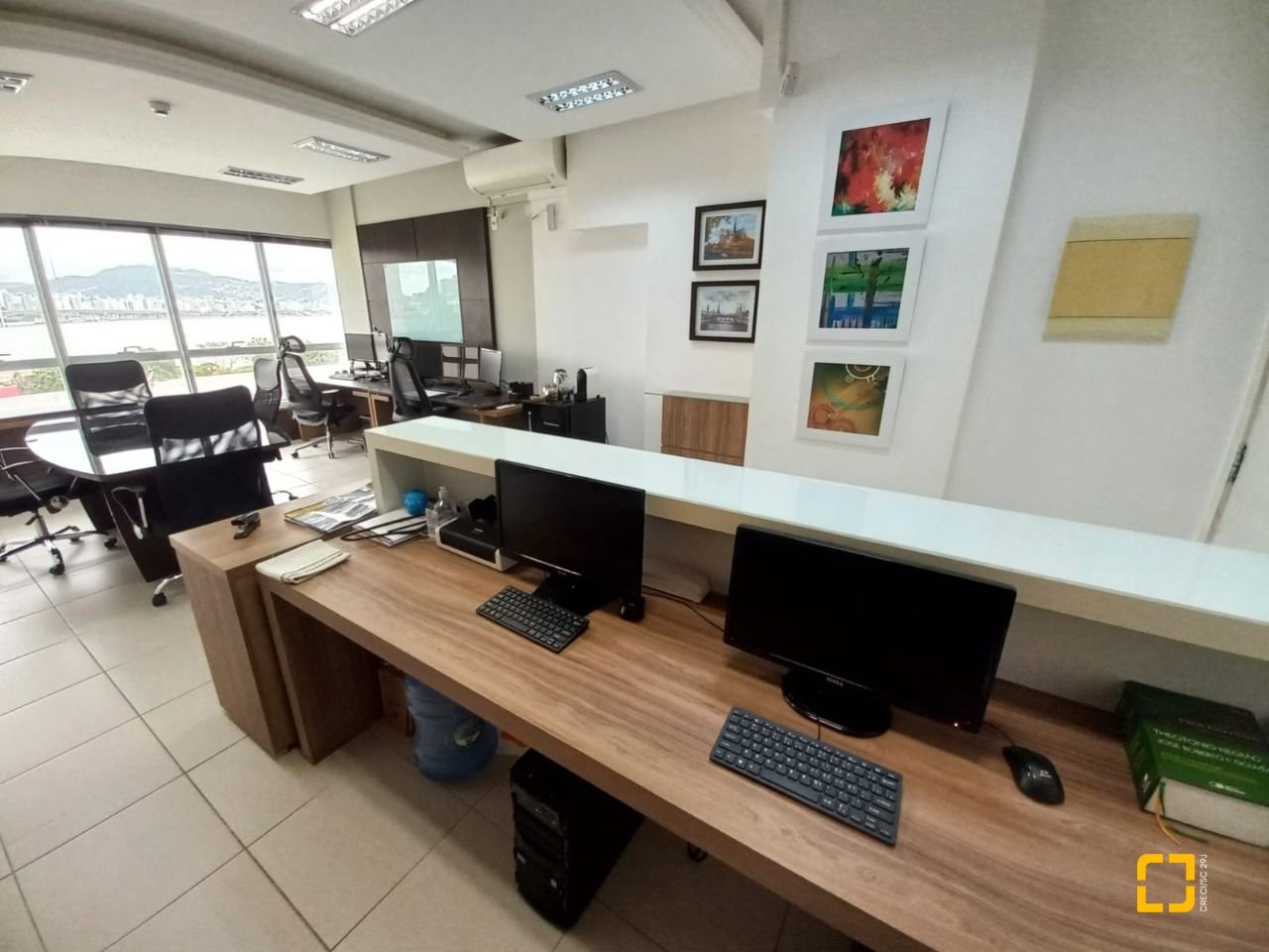 Sala com 34m², 1 garagem, no bairro Coqueiros em Florianópolis