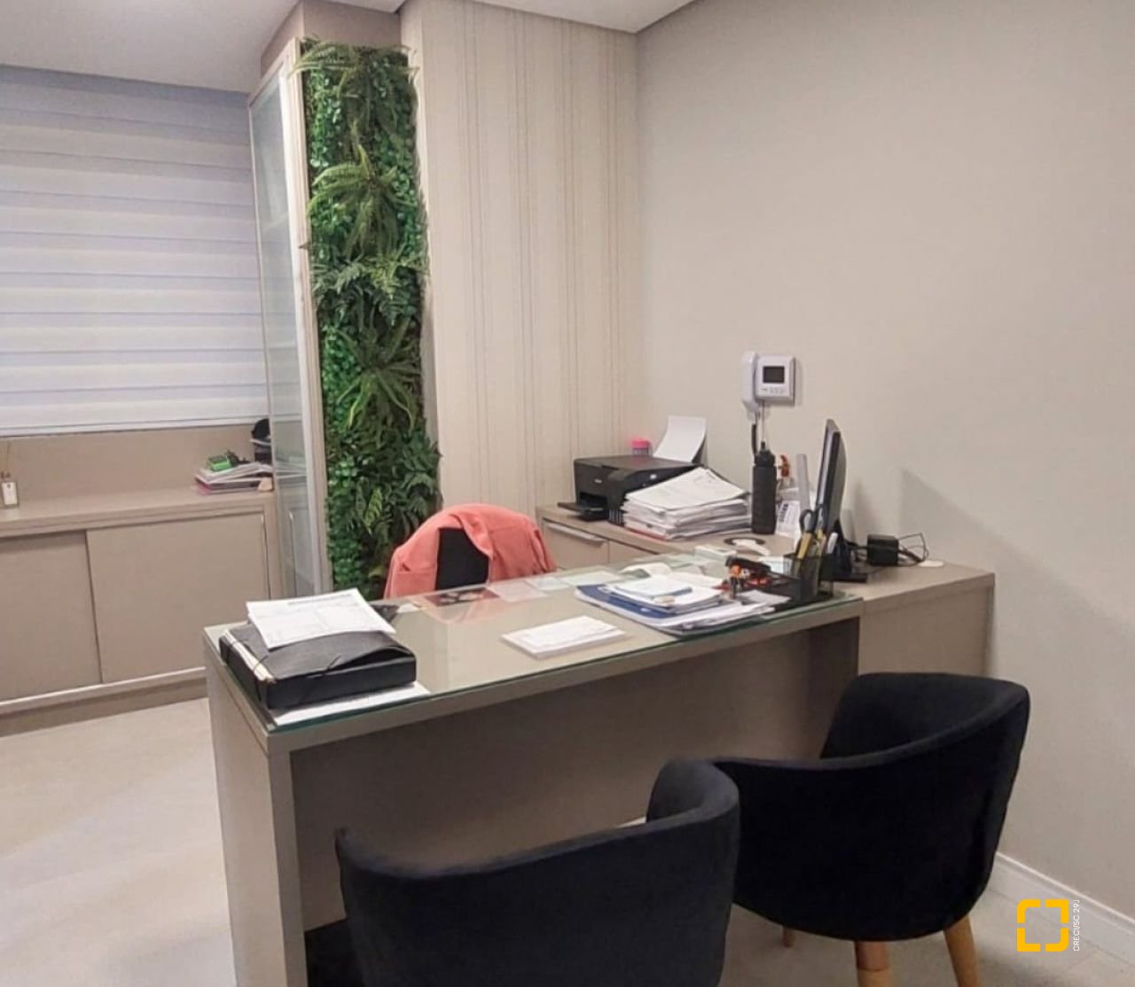 Sala com 212m², no bairro Centro em Florianópolis