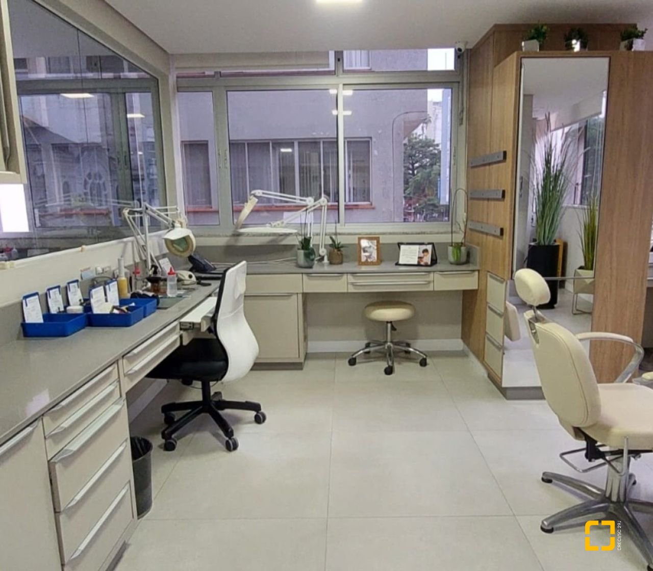 Sala com 212m², no bairro Centro em Florianópolis