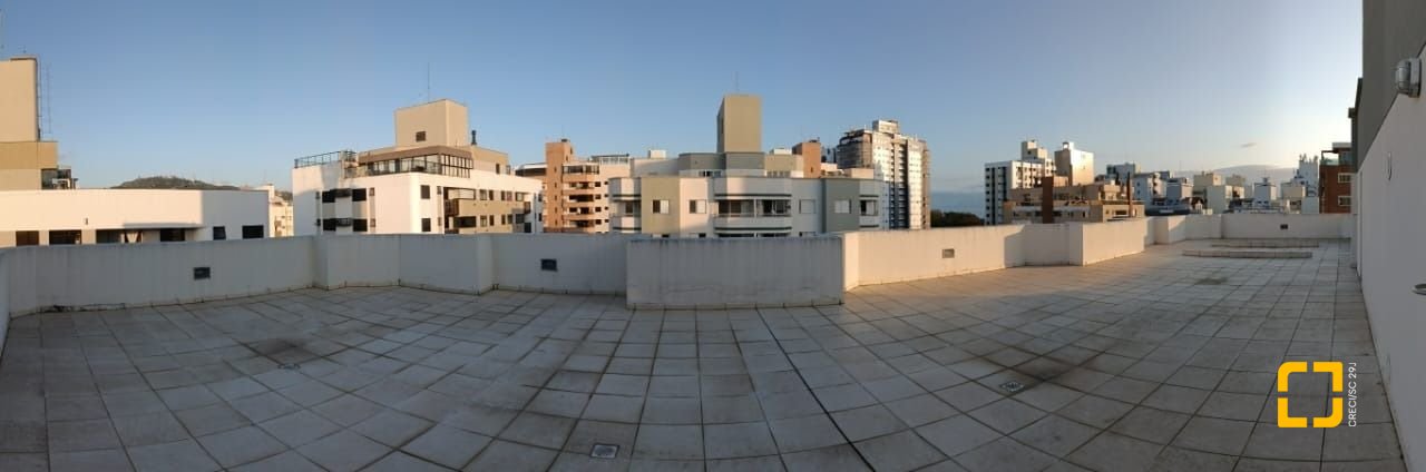Apartamento com 122m², 4 quartos (sendo 1 suíte), 1 garagem, no bairro Centro em Florianópolis
