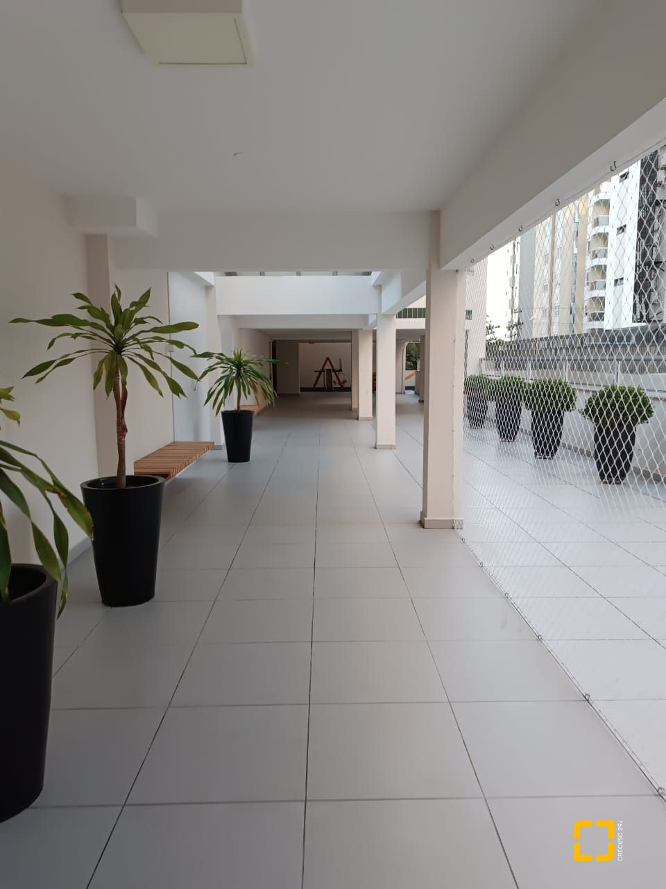 Apartamento com 122m², 4 quartos (sendo 1 suíte), 1 garagem, no bairro Centro em Florianópolis