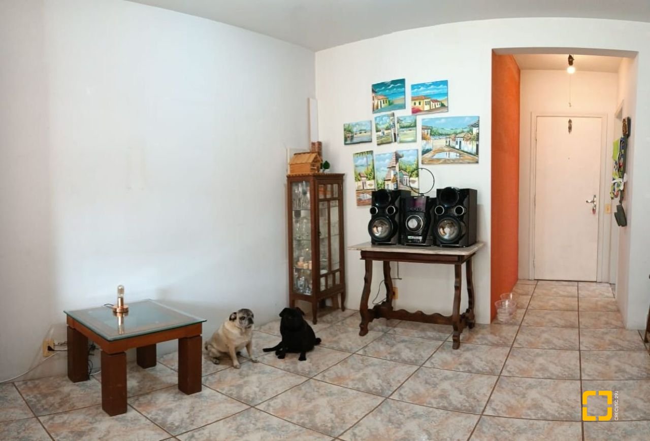Apartamento com 122m², 4 quartos (sendo 1 suíte), 1 garagem, no bairro Centro em Florianópolis