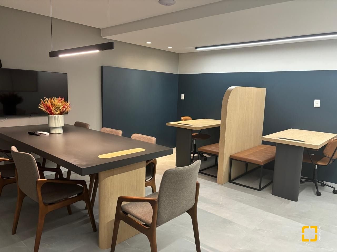 Apartamento com 86m², 2 quartos (sendo 1 suíte), 2 garagens, no bairro Barreiros em São José