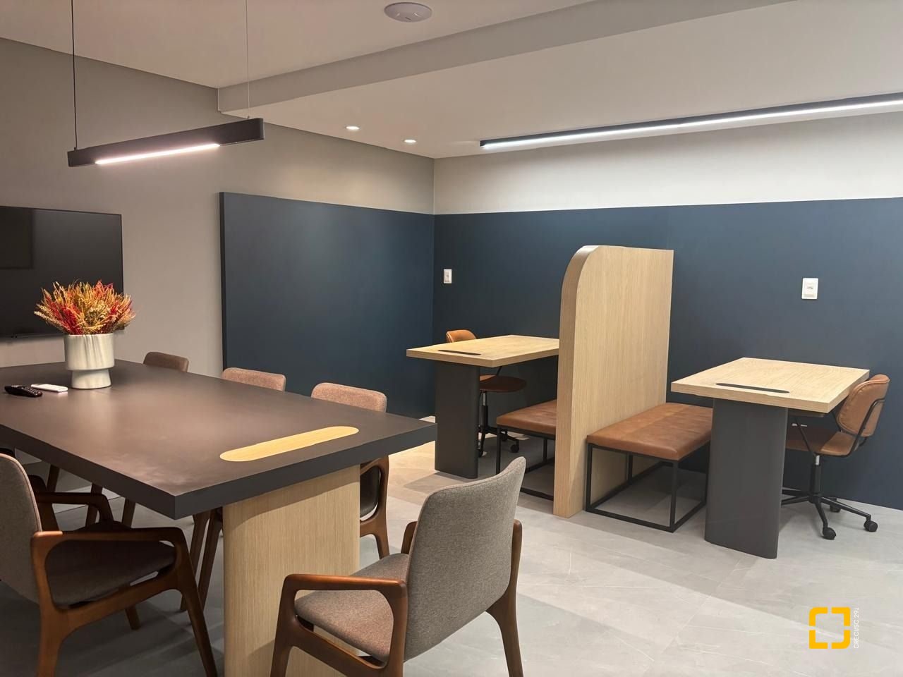Apartamento com 86m², 2 quartos (sendo 1 suíte), 2 garagens, no bairro Barreiros em São José