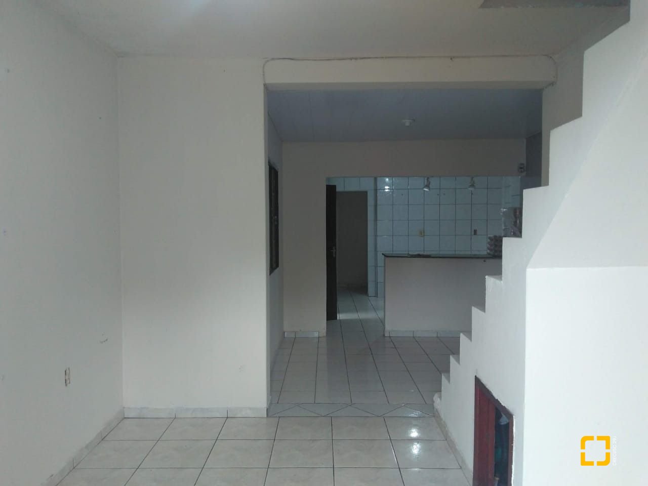 Casa com 137m², 5 quartos (sendo 1 suíte), 4 garagens, no bairro Forquilhinhas em São José