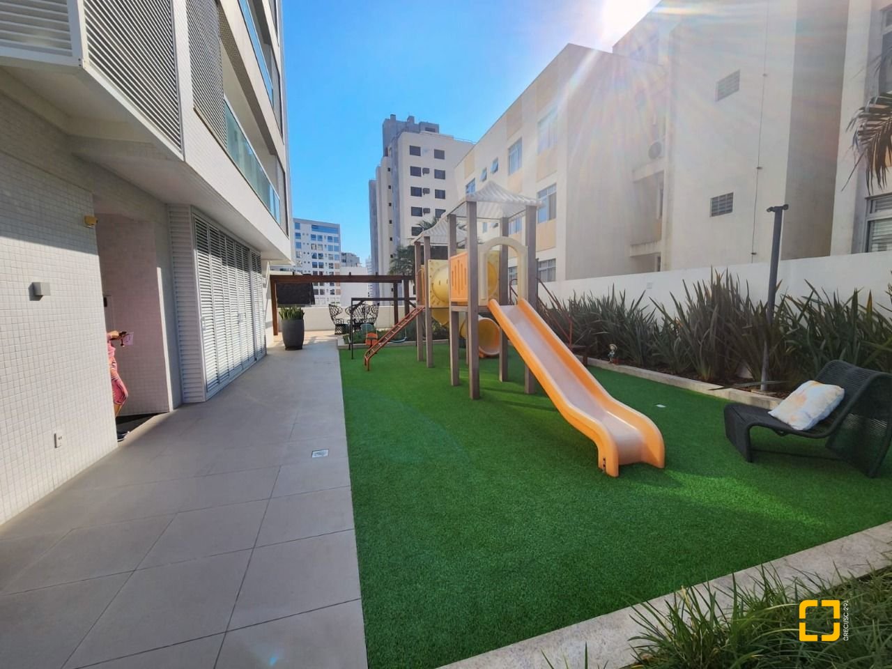 Studio com 54m², 1 quarto, 1 garagem, no bairro Centro em Florianópolis