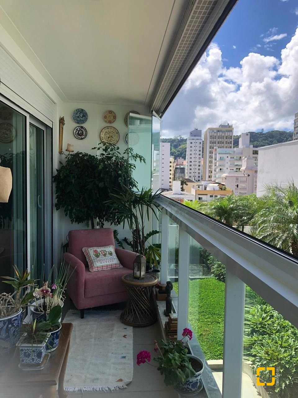Studio com 54m², 1 quarto, 1 garagem, no bairro Centro em Florianópolis