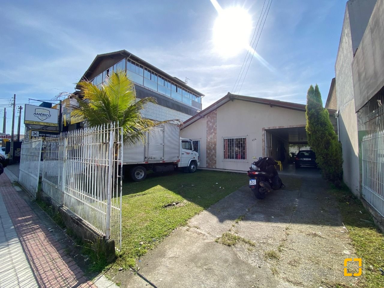 Casa com 136m², 3 quartos, 2 garagens, no bairro Jardim Eldorado em Palhoça