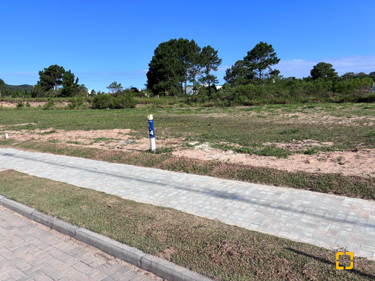 Terreno com 385m², no bairro São João do Rio Vermelho em Florianópolis