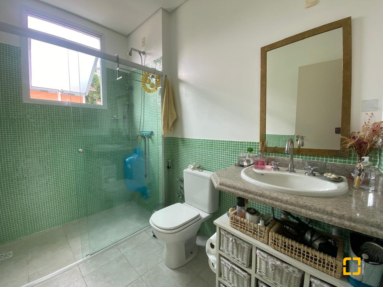 Apartamento com 111m², 4 quartos (sendo 1 suíte), 2 garagens, no bairro Jurerê em Florianópolis