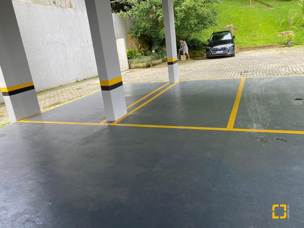 Apartamento com 111m², 4 quartos (sendo 1 suíte), 2 garagens, no bairro Jurerê em Florianópolis