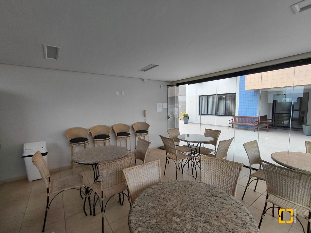 Apartamento com 89m², 4 quartos (sendo 1 suíte), 1 garagem, no bairro Centro em Florianópolis