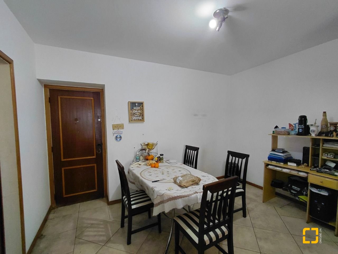 Apartamento com 89m², 4 quartos (sendo 1 suíte), 1 garagem, no bairro Centro em Florianópolis