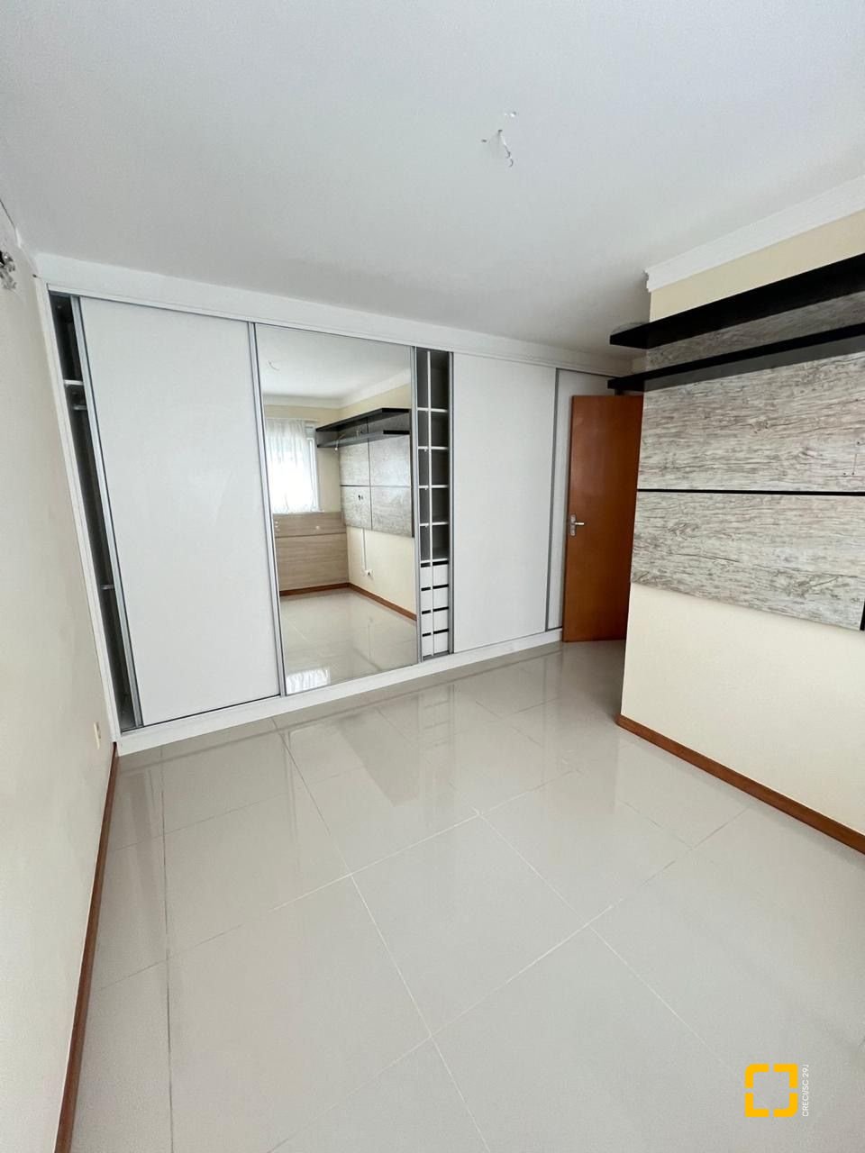 Apartamento com 122m², 4 quartos (sendo 1 suíte), 1 garagem, no bairro Ingleses do Rio Vermelho em Florianópolis