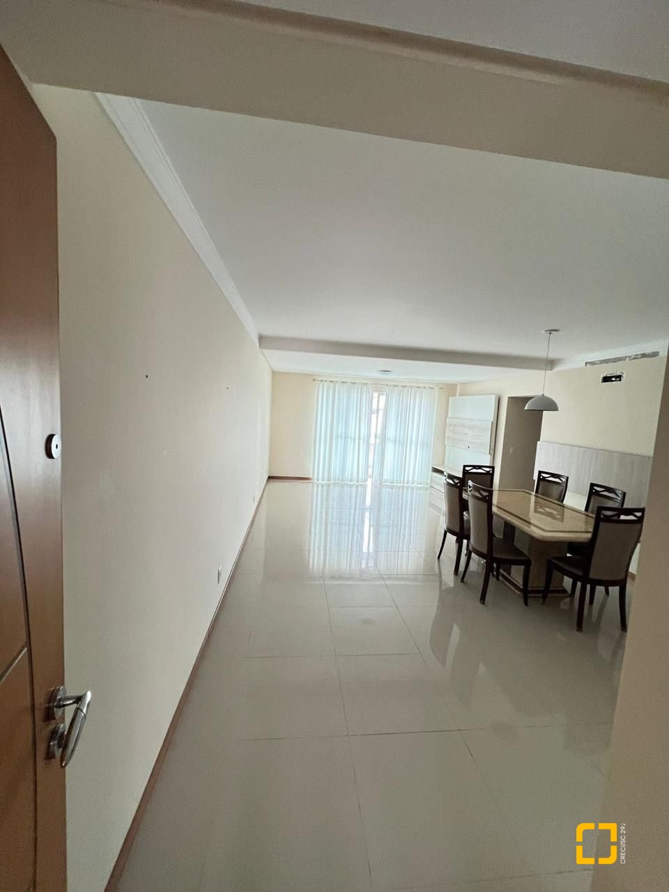 Apartamento com 122m², 4 quartos (sendo 1 suíte), 1 garagem, no bairro Ingleses do Rio Vermelho em Florianópolis
