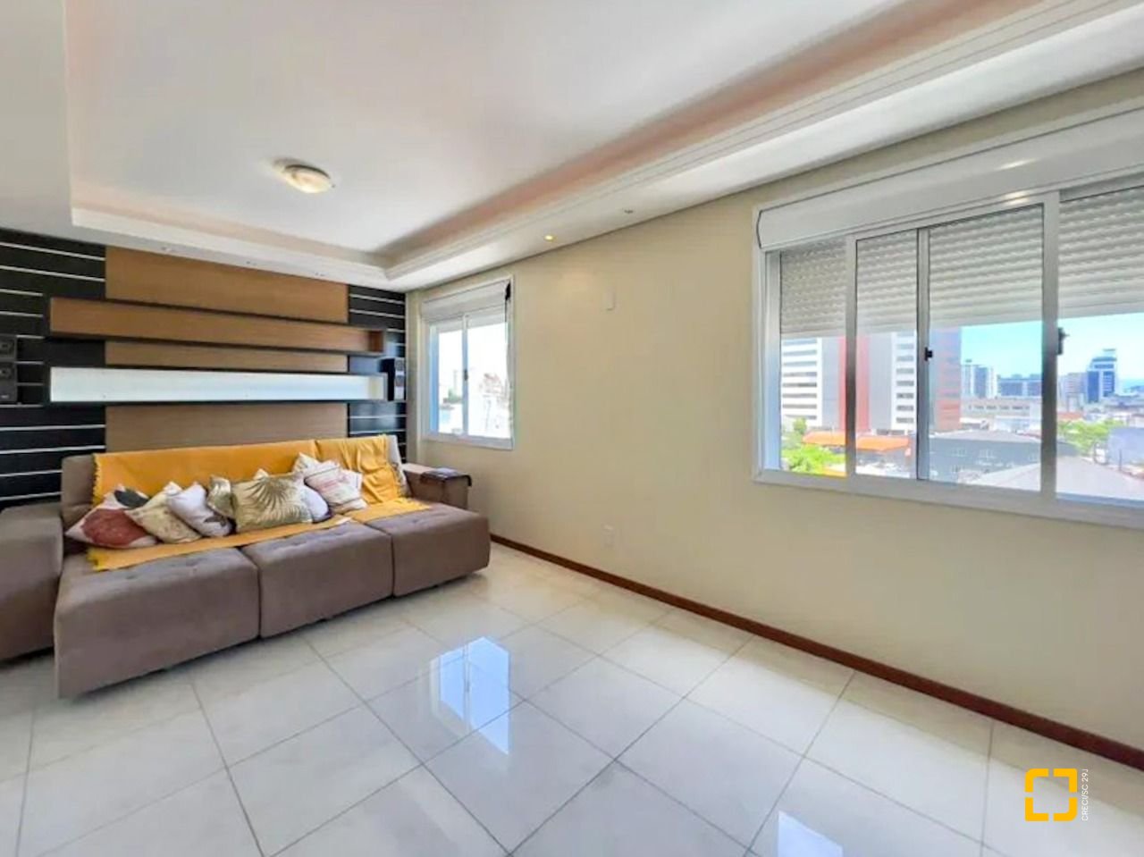 Cobertura com 258m², 4 quartos (sendo 1 suíte), 3 garagens, no bairro Estreito em Florianópolis