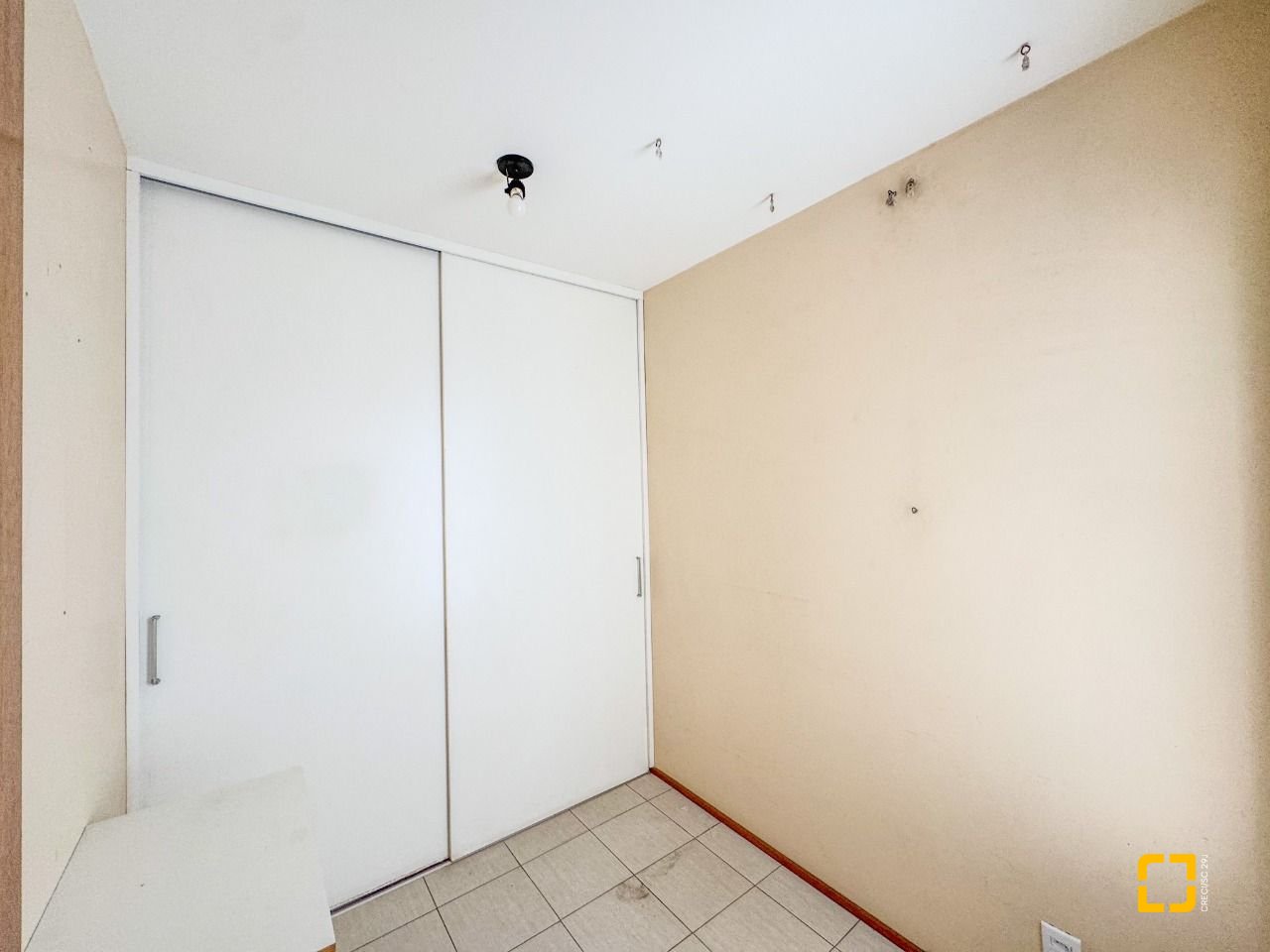 Apartamento com 113m², 4 quartos (sendo 1 suíte), 2 garagens, no bairro Centro em Florianópolis