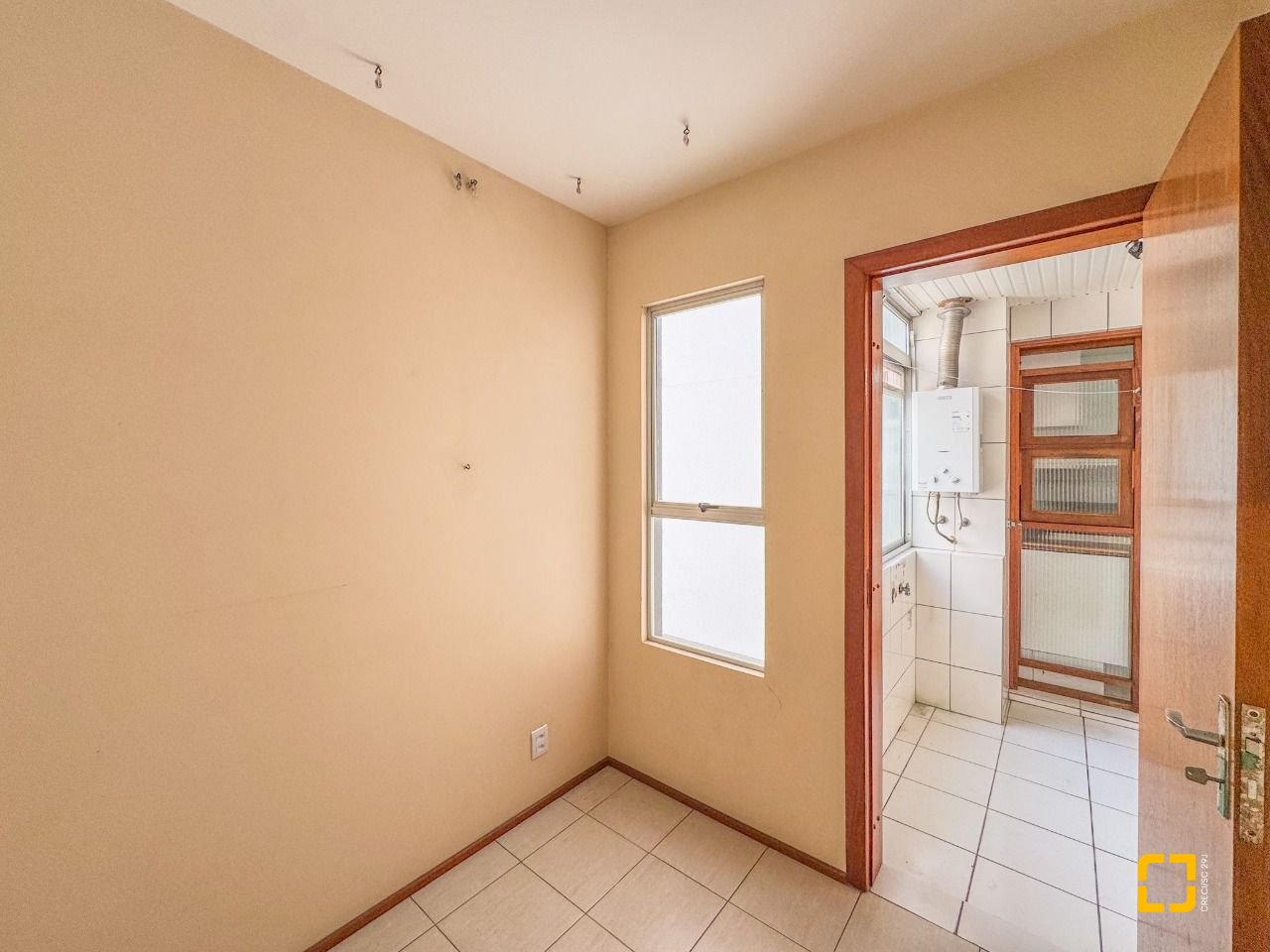 Apartamento com 113m², 4 quartos (sendo 1 suíte), 2 garagens, no bairro Centro em Florianópolis