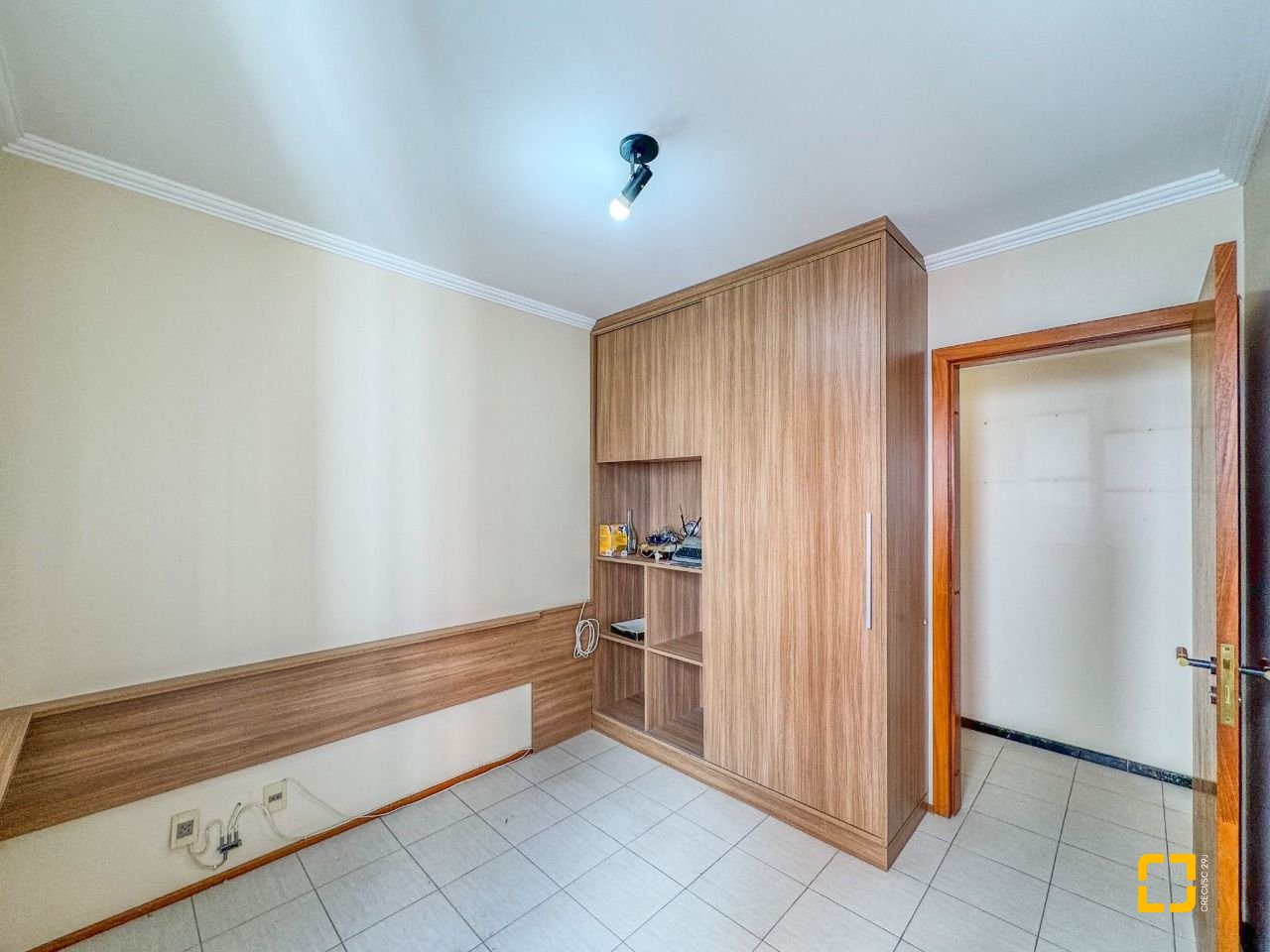 Apartamento com 113m², 4 quartos (sendo 1 suíte), 2 garagens, no bairro Centro em Florianópolis