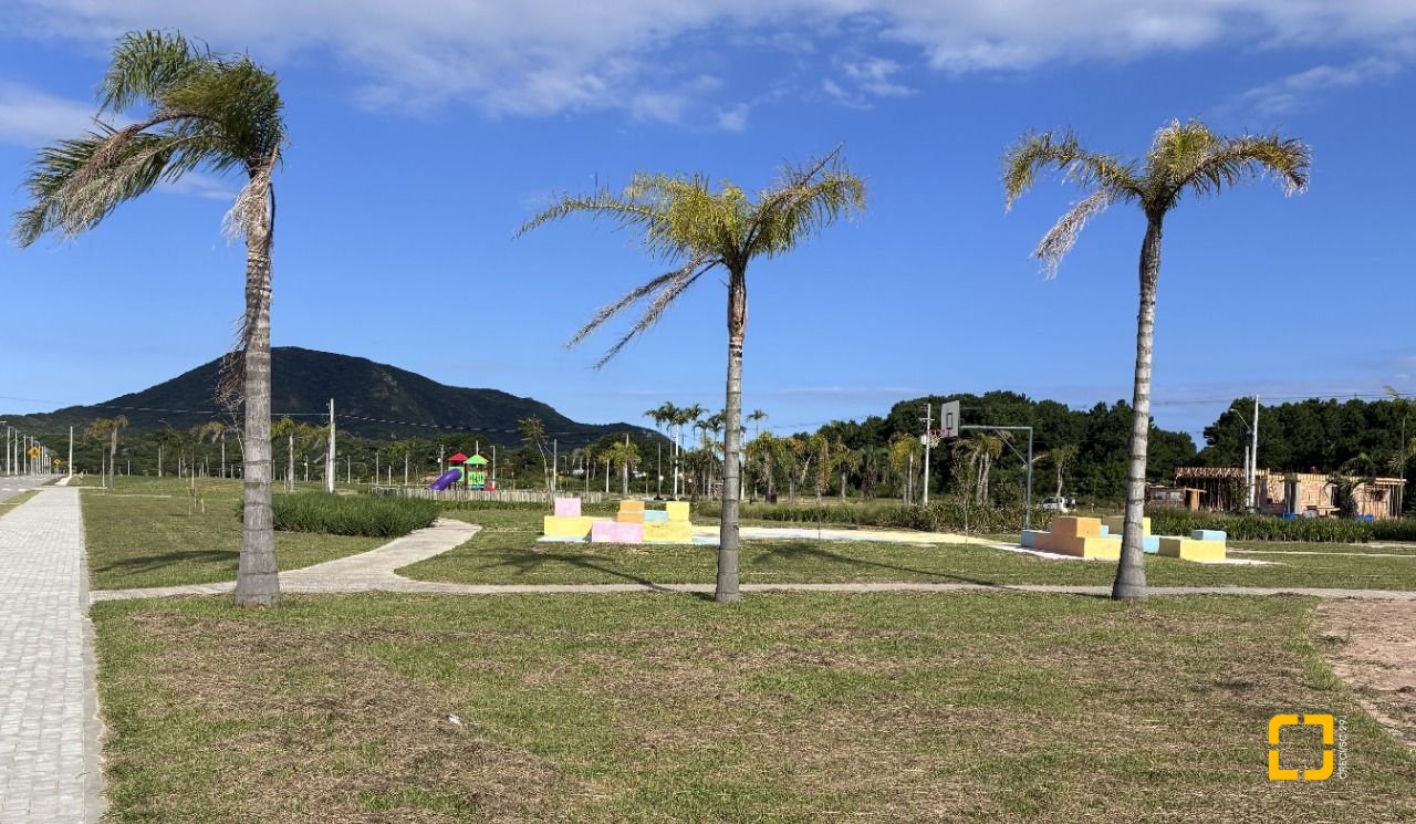 Terreno com 600m², no bairro Ingleses do Rio Vermelho em Florianópolis
