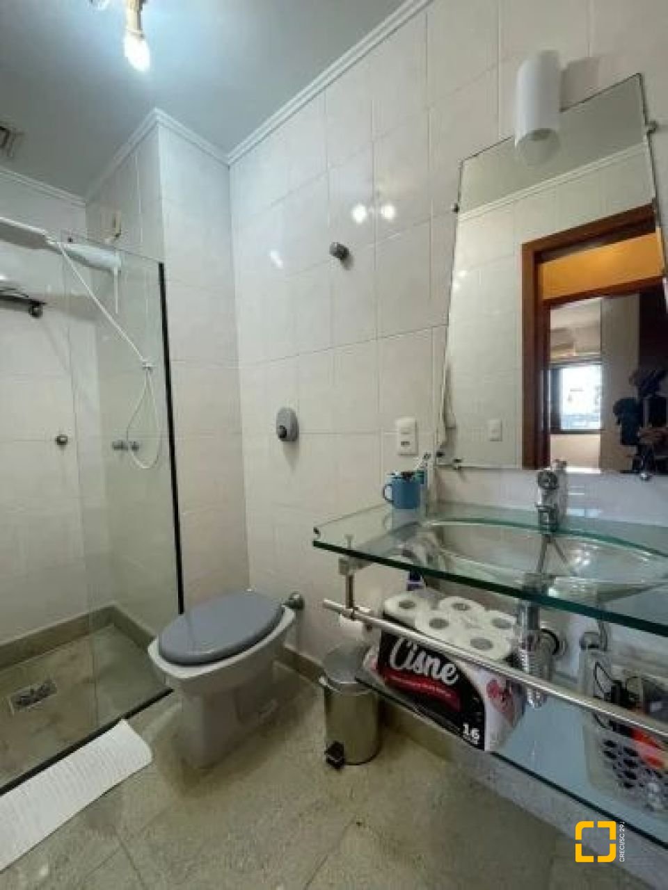 Apartamento com 109m², 4 quartos (sendo 1 suíte), 1 garagem, no bairro Centro em Florianópolis