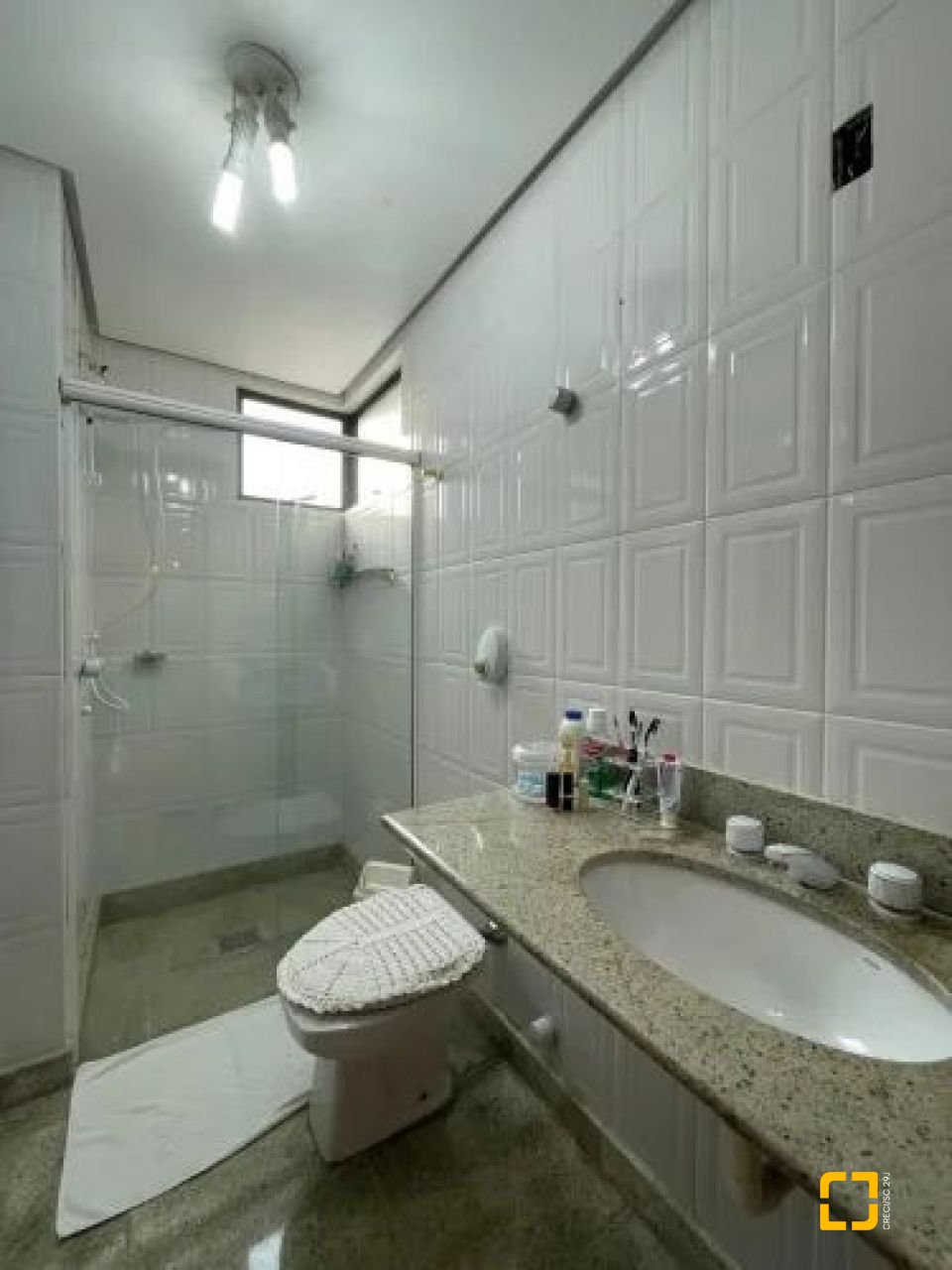 Apartamento com 109m², 4 quartos (sendo 1 suíte), 1 garagem, no bairro Centro em Florianópolis