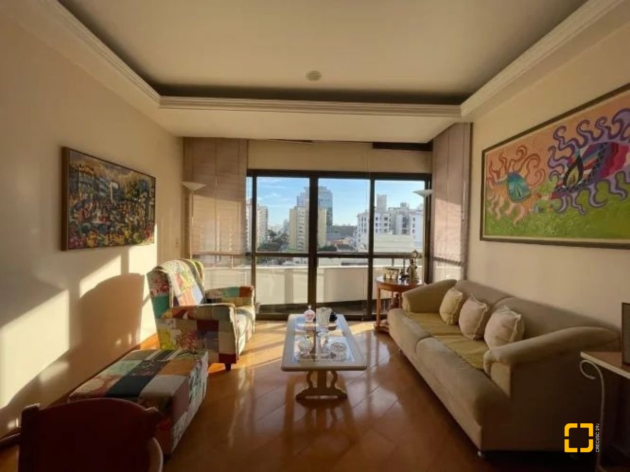 Apartamento com 109m², 4 quartos (sendo 1 suíte), 1 garagem, no bairro Centro em Florianópolis