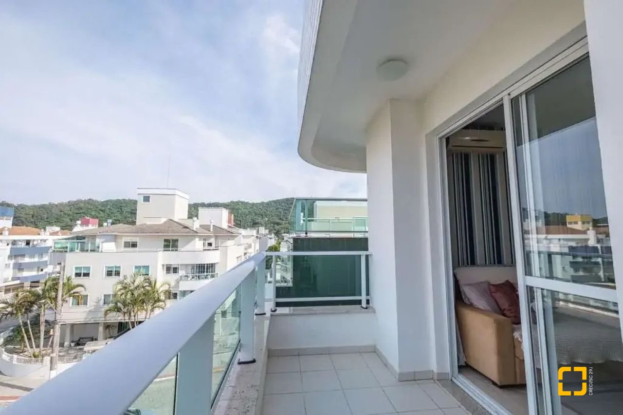 Cobertura com 132m², 3 quartos (sendo 1 suíte), 2 garagens, no bairro Ingleses em Florianópolis