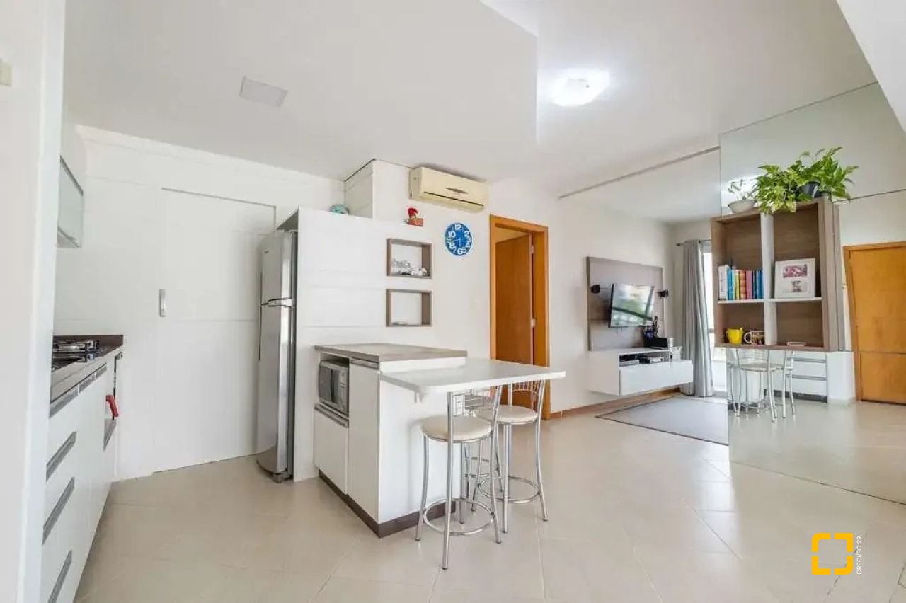 Cobertura com 132m², 3 quartos (sendo 1 suíte), 2 garagens, no bairro Ingleses em Florianópolis