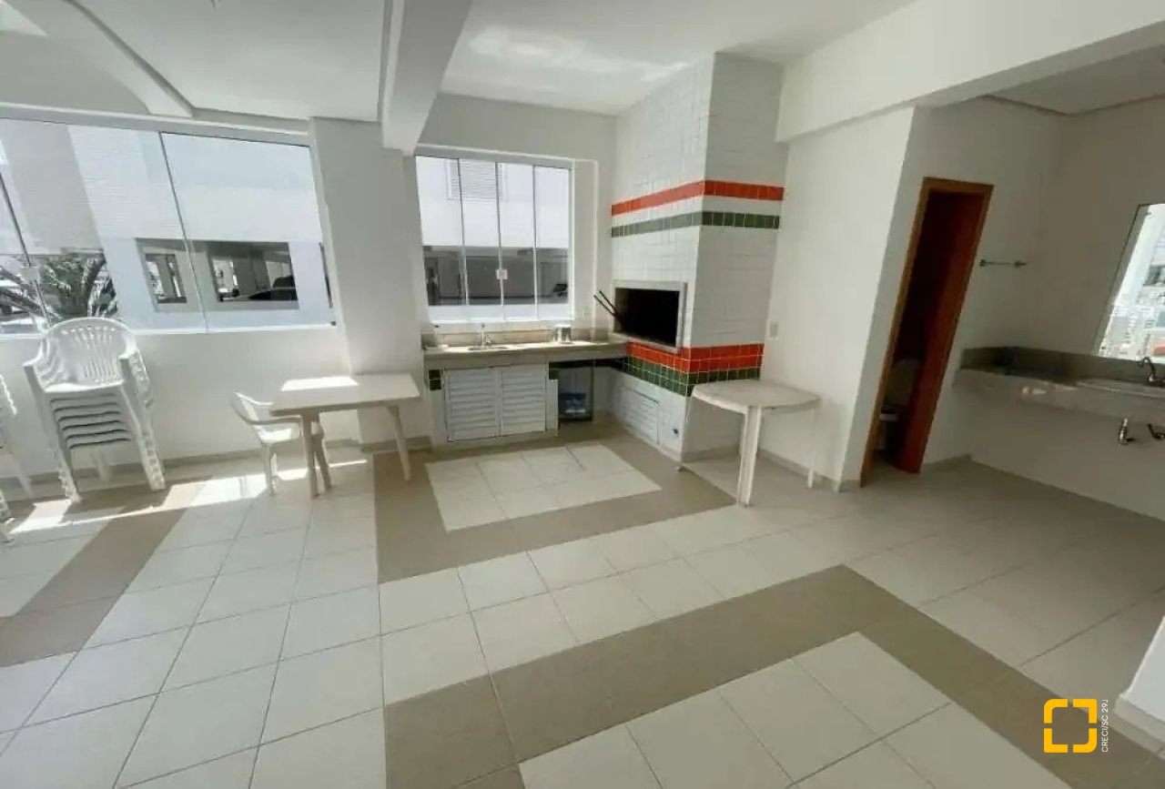 Cobertura com 132m², 3 quartos (sendo 1 suíte), 2 garagens, no bairro Ingleses em Florianópolis