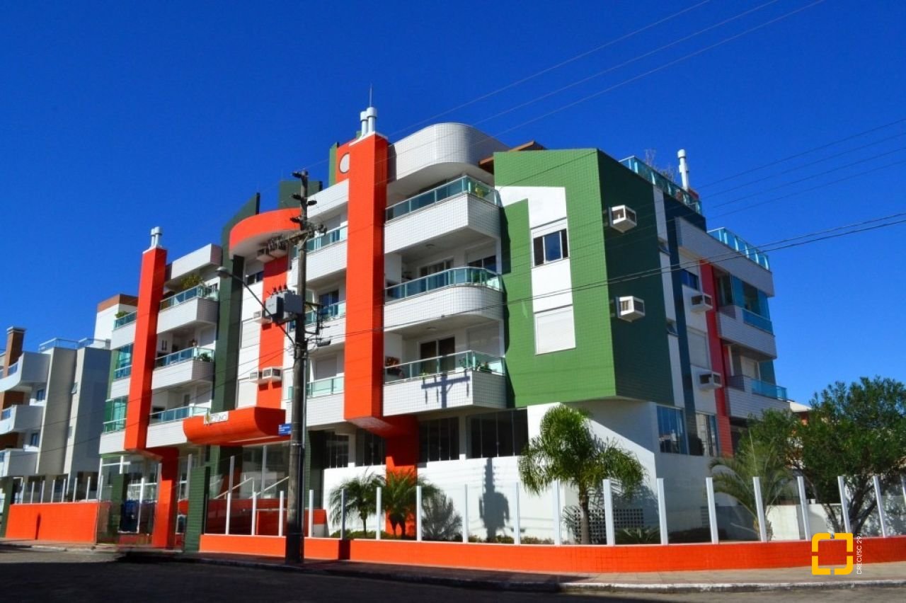 Cobertura com 132m², 3 quartos (sendo 1 suíte), 2 garagens, no bairro Ingleses em Florianópolis