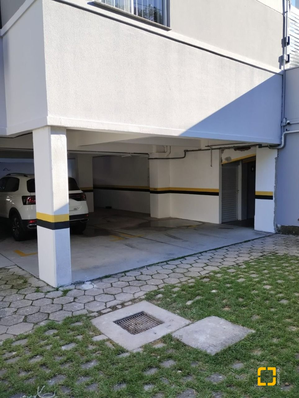Apartamento com 54m², 2 quartos, 1 garagem, no bairro Areias em São José