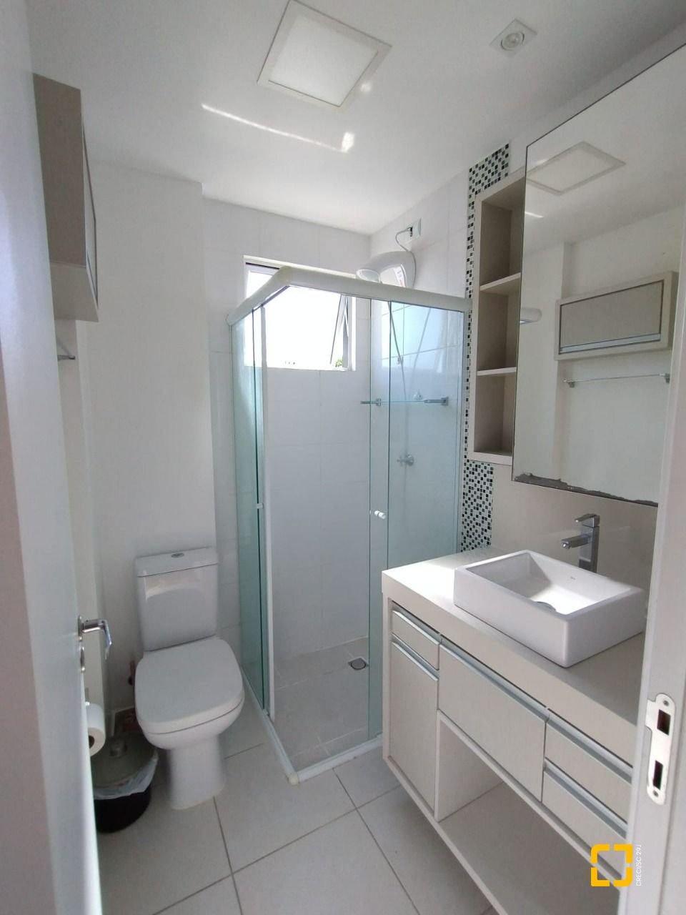 Apartamento com 54m², 2 quartos, 1 garagem, no bairro Areias em São José