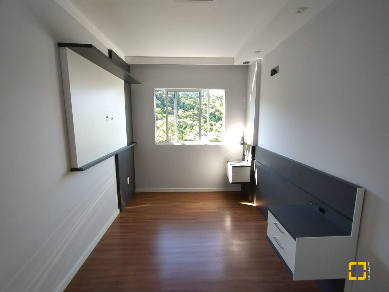 Apartamento com 54m², 2 quartos, 1 garagem, no bairro Areias em São José