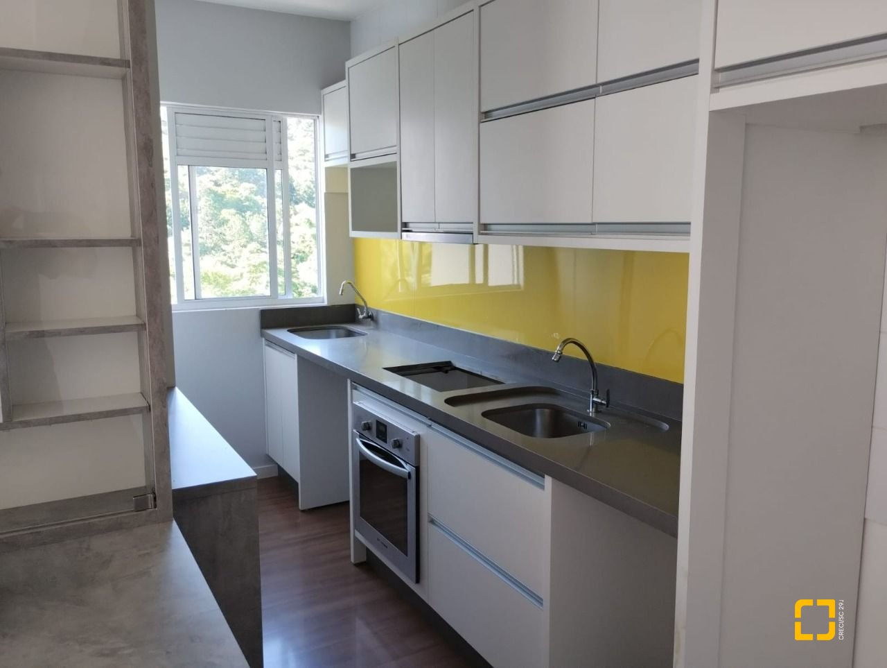 Apartamento com 54m², 2 quartos, 1 garagem, no bairro Areias em São José