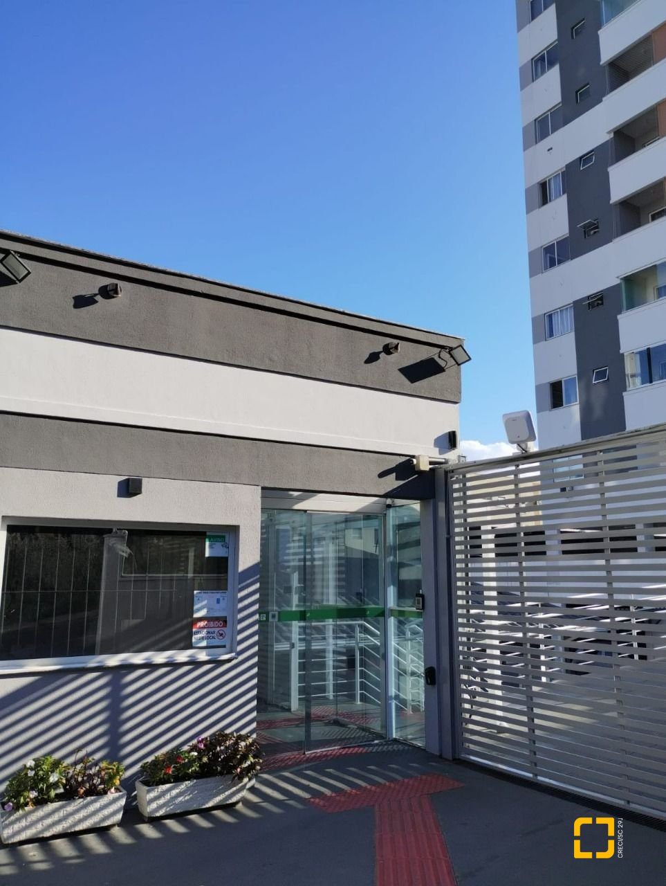 Apartamento com 54m², 2 quartos, 1 garagem, no bairro Areias em São José